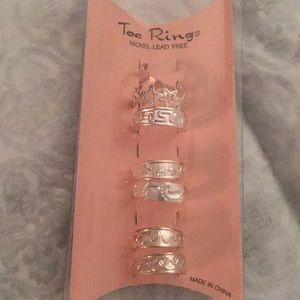 Toe ring set of 7 silvertone